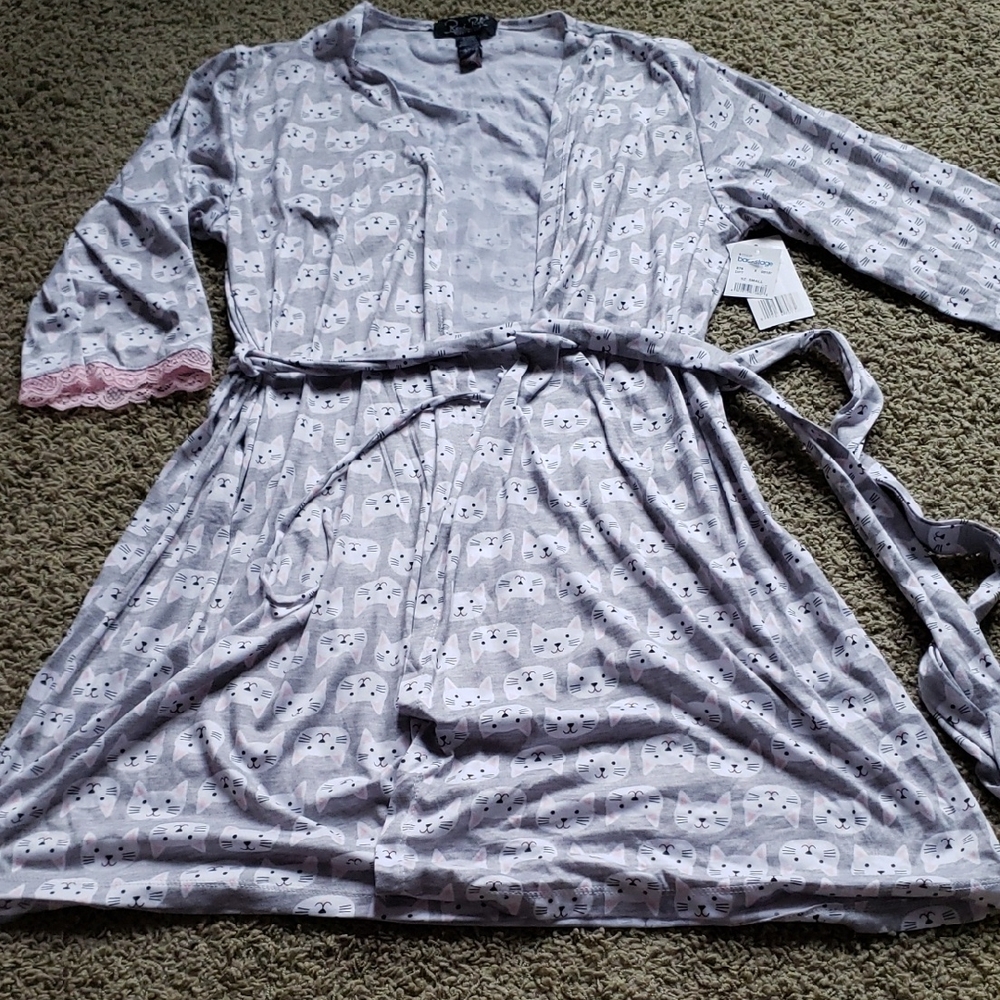 Cat Print Women's Robe w/ Pink Lace Trim
